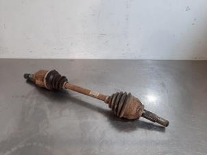 Gebruikte Aandrijfas links-voor Nissan NV 200 (M20M) 1.5 dCi 90 Prijs € 102,85 Inclusief btw aangeboden door Autohandel Didier