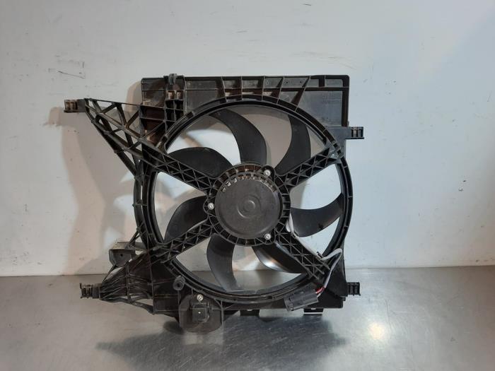 Ventilateur Nissan NV200