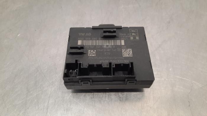 Central door locking module Volkswagen Passat