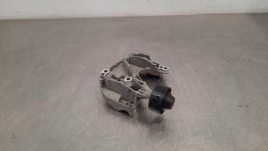 Gebruikte Dynamosteun boven Citroen C3 (SX/SW) 1.2 Vti 12V PureTech Prijs € 42,35 Inclusief btw aangeboden door Autohandel Didier