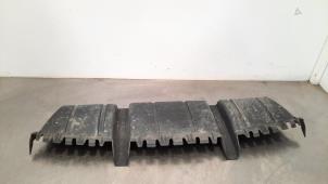 Gebruikte Bumper onderplaat Audi Q7 (4LB) 3.6 FSI V6 24V Prijs € 30,25 Inclusief btw aangeboden door Autohandel Didier