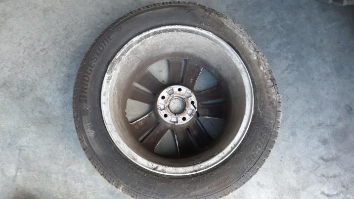 Velg + Winterband van een Peugeot 308 SW (L4/L9/LC/LJ/LR) 1.5 BlueHDi 130 2020