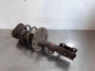 Gebruikte Schokdemper links-voor Toyota Avensis Wagon (T27) 1.6 16V D-4D Prijs € 133,10 Inclusief btw aangeboden door Autohandel Didier