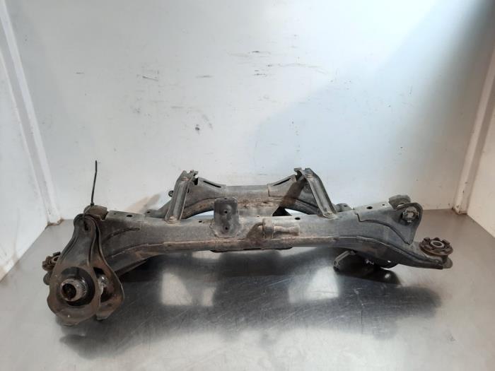 Subquadro Toyota Avensis