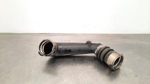 Gebruikte Intercooler Slang Landrover Range Rover Sport (LW) 2.0 16V P400e Prijs € 48,40 Inclusief btw aangeboden door Autohandel Didier