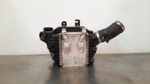 Gebruikte Intercooler Jaguar E-Pace 2.0 D 150 16V Prijs € 102,85 Inclusief btw aangeboden door Autohandel Didier