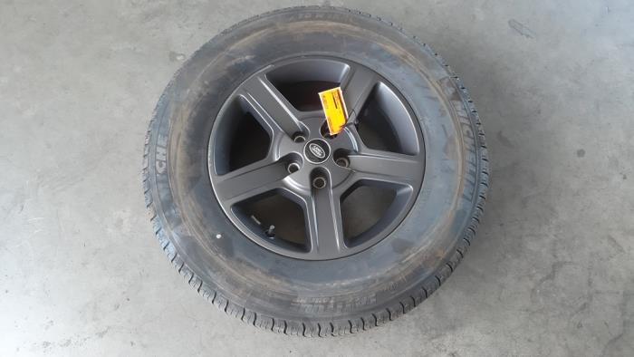 Wheel + tyre Landrover Defender