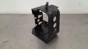 Gebruikte Steun (diversen) Jaguar E-Pace 2.0 D 150 16V Prijs € 24,20 Inclusief btw aangeboden door Autohandel Didier