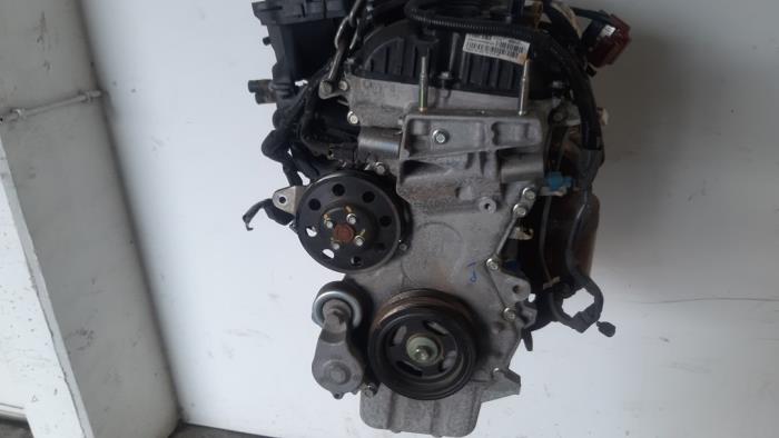 Motor Suzuki Baleno