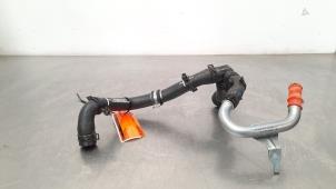 Gebruikte Radiateurslang Mercedes E-Klasse Prijs € 30,25 Inclusief btw aangeboden door Autohandel Didier