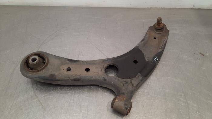 Bras de suspension avant gauche Kia Stonic