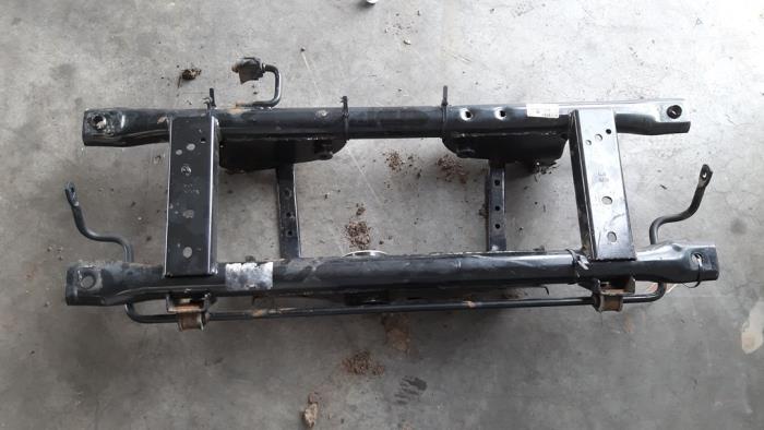 Subframe Dacia Duster