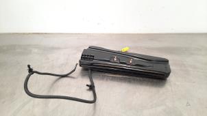 Gebruikte Airbag stoel (zitplaats) Ford Tourneo Courier (JU2) 1.5 TDCi 95 Prijs € 163,35 Inclusief btw aangeboden door Autohandel Didier