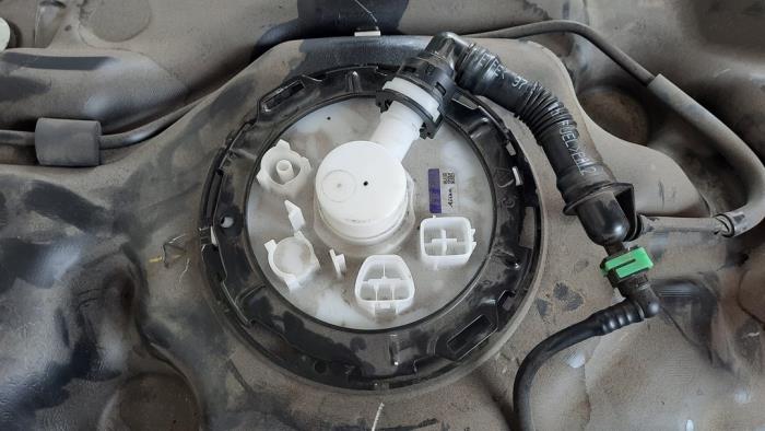 Pompe carburant électrique Toyota Rav-4