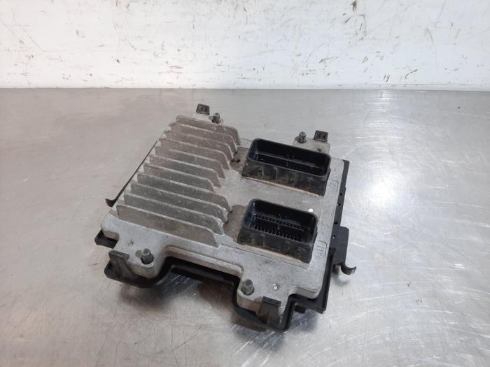 Ordinateur gestion moteur Opel Corsa