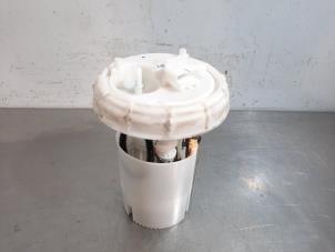 Gebruikte Tank element Pomp Opel Corsa E 1.4 16V Prijs € 133,10 Inclusief btw aangeboden door Autohandel Didier