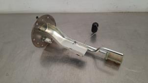 Gebruikte Tank element Pomp Mitsubishi L-200 2.4 Clean Diesel 4WD Prijs € 54,45 Inclusief btw aangeboden door Autohandel Didier