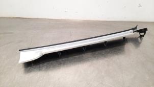 Gebruikte Sierlijst Mercedes A-Klasse AMG (177.0) 2.0 A-35 AMG Turbo 16V 4Matic Prijs € 199,65 Inclusief btw aangeboden door Autohandel Didier