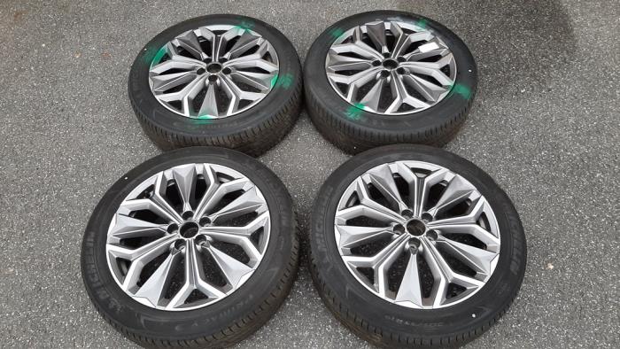 Set of wheels + tyres DS Automobiles DS4