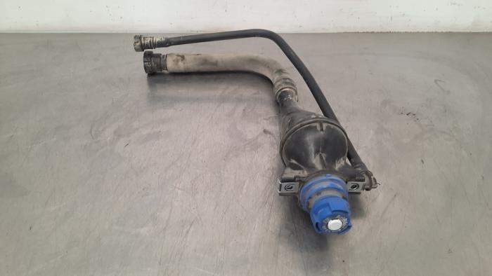 Tubo di riempimento del serbatoio blu Citroen Jumpy