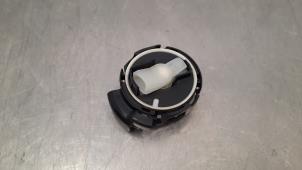 Gebruikte Voetganger Crash sensor Skoda Kodiaq 1.5 TSI 150 ACT 16V Prijs € 30,25 Inclusief btw aangeboden door Autohandel Didier