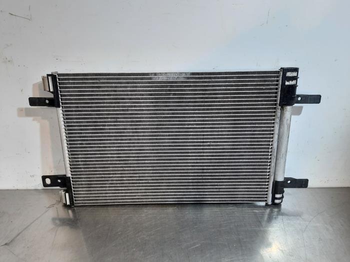 Airco Condensor van een Peugeot 308 SW (L4/L9/LC/LJ/LR) 1.5 BlueHDi 130 2020