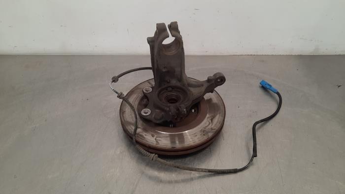 Fusee rechts-voor Peugeot 208