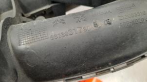 Gebruikte Aanzuigslang Lucht DS Automobiles DS 7 Crossback 2.0 BlueHDi 180 Prijs € 24,20 Inclusief btw aangeboden door Autohandel Didier