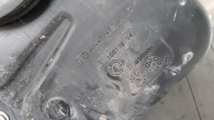 Adblue tank van een Mercedes-Benz Vito (447.6) 2.2 114 CDI 16V 2019