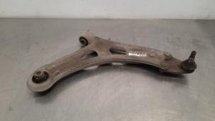 Gebruikte Triangel rechts-voor DS Automobiles DS 7 Crossback 2.0 BlueHDi 180 Prijs € 102,85 Inclusief btw aangeboden door Autohandel Didier