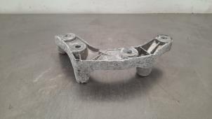 Gebruikte Versnellingsbak Steun Mercedes GLC Coupe (C253) 2.2 220d 16V BlueTEC 4-Matic Prijs € 48,40 Inclusief btw aangeboden door Autohandel Didier