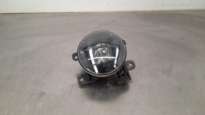 Fog light, front left Peugeot 2008