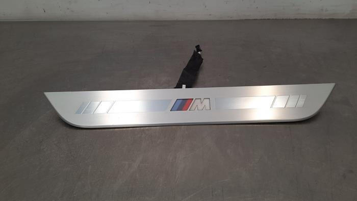 Bande décorative BMW 8-Série