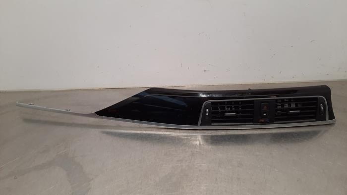 Grille aération tableau de bord BMW M3