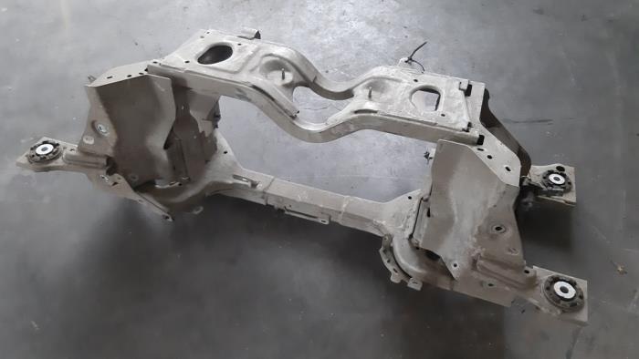 Subframe van een Citroën C5 Aircross (A4/AC/AJ/AR) 1.6 Hybrid 225 16V 2021