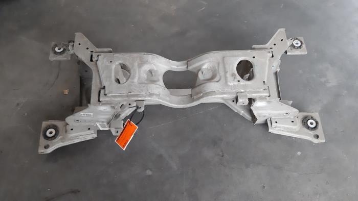 Subframe van een Citroën C5 Aircross (A4/AC/AJ/AR) 1.6 Hybrid 225 16V 2021