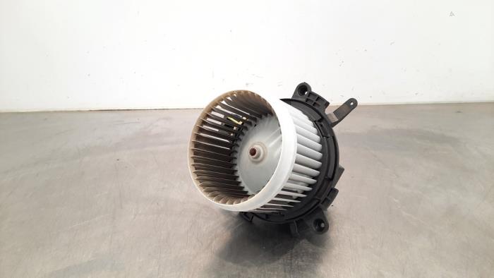 Heating and ventilation fan motor Peugeot Expert