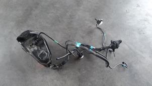 Gebruikte Tank adblue BMW 8 serie Gran Coupe (G16) 840d xDrive 24V Prijs € 133,10 Inclusief btw aangeboden door Autohandel Didier