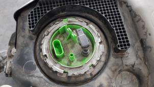 Gebruikte Tank element Pomp Volkswagen Passat Variant (3G5) 1.4 GTE 16V Prijs € 133,10 Inclusief btw aangeboden door Autohandel Didier