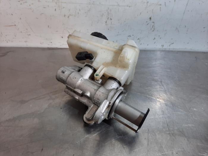 Master cylinder Volkswagen Tiguan