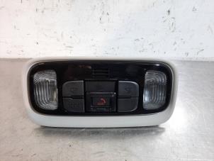 Gebruikte Binnenverlichting voor Toyota Yaris IV (P21/PA1/PH1) 1.5 12V Hybrid 115 Prijs € 30,25 Inclusief btw aangeboden door Autohandel Didier