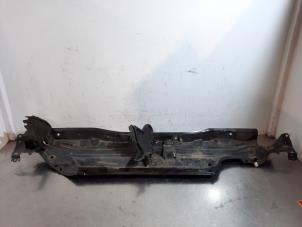 Gebruikte Tussenrichel voor Toyota Yaris IV (P21/PA1/PH1) 1.5 12V Hybrid 115 Prijs € 66,55 Inclusief btw aangeboden door Autohandel Didier