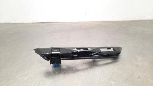 Gebruikte Schakelaar handrem DS Automobiles DS 4 1.6 16V PureTech 180 Prijs € 30,25 Inclusief btw aangeboden door Autohandel Didier