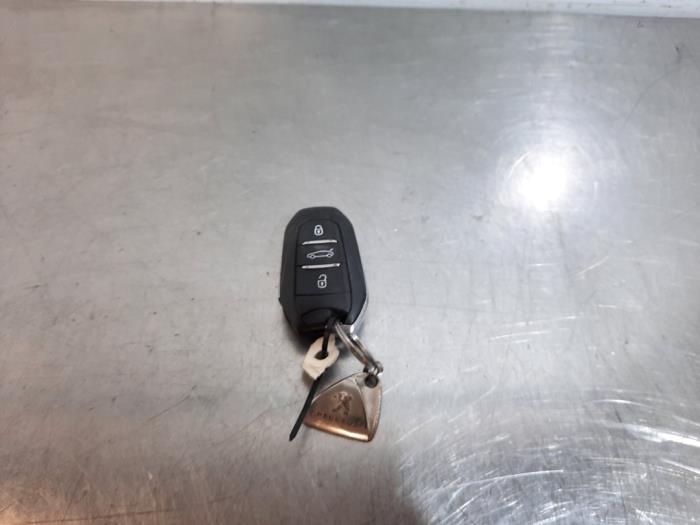 Key Peugeot 308