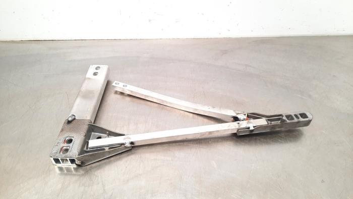 Front part support Mercedes S-Klasse