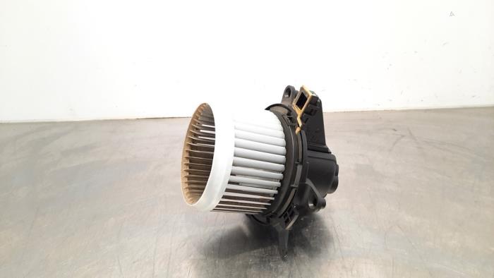 Heating and ventilation fan motor Citroen Jumpy