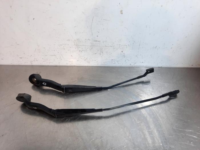 Front wiper arm Renault Scenic