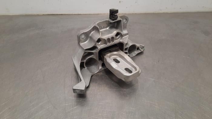 Engine mount Opel Corsa