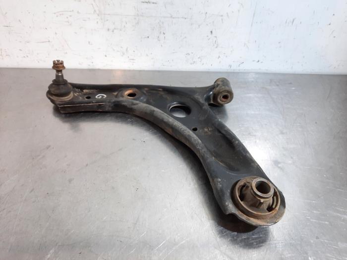 Bras de suspension avant gauche Toyota Aygo