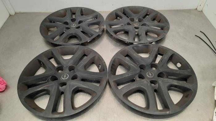 Wieldop set Opel Astra